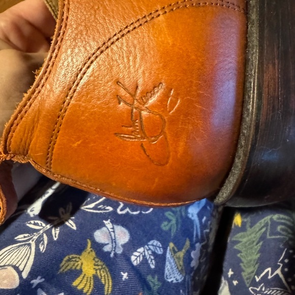 Brown Leather Lace-Up Shoes - Picture 9 of 9